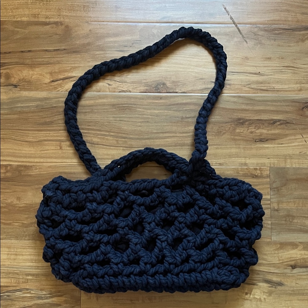 Unique chunky crotched bag
